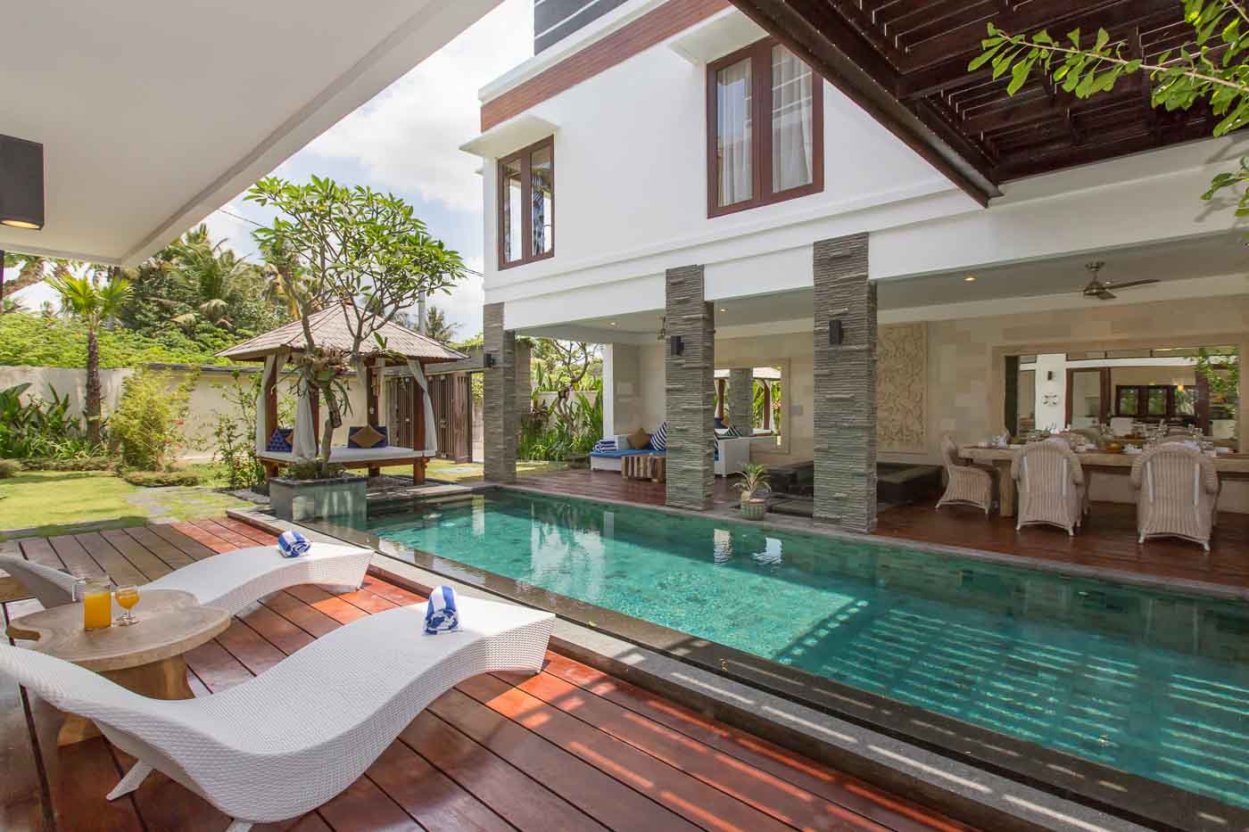 Pool_Area_-_Club_Corner_(1)-travel_and_trip_by_nbg.jpg